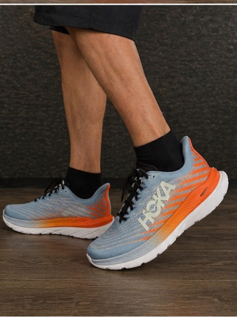 HOKA One One Mach 5 Men’s Size 13D